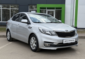 Подержанный автомобиль Kia Rio Sedan 2015 года (3 фото)