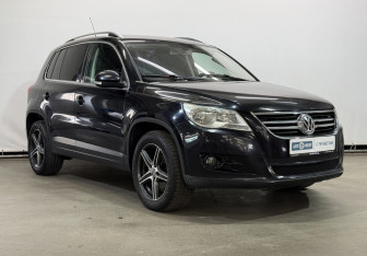 Подержанный автомобиль Volkswagen Tiguan 2008 года (3 фото)