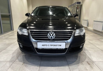 Подержанный автомобиль Volkswagen Passat Sedan 2010 года (2 фото)
