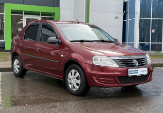 Подержанный автомобиль Renault Logan Sedan 2011 года (3 фото)