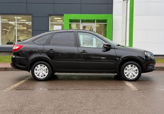 Подержанный автомобиль LADA (ВАЗ) Granta Liftback 2023 года (4 фото)