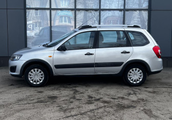 Подержанный автомобиль LADA (ВАЗ) Kalina Wagon 2015 года (7 фото)