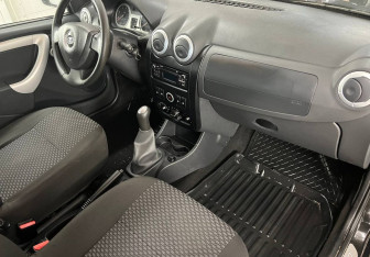 Подержанный автомобиль LADA (ВАЗ) Largus Wagon 2015 года (12 фото)