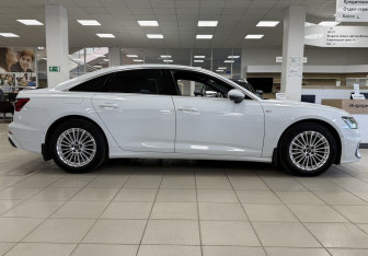 Подержанный автомобиль Audi A6 Sedan 2019 года (4 фото)