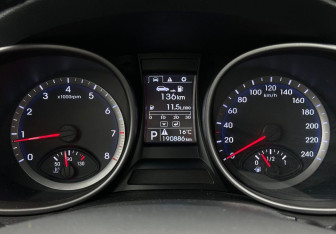 Подержанный автомобиль Hyundai Santa Fe 2012 года (13 фото)