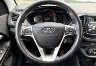 Подержанный автомобиль LADA (ВАЗ) Vesta Sedan 2020 года (12 фото)