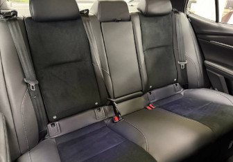 Новый Toyota Camry Sedan 2025 (10 фото)