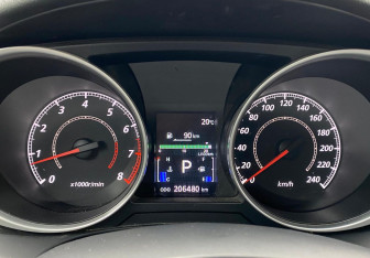 Подержанный автомобиль Mitsubishi ASX 2012 года (13 фото)