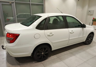 Подержанный автомобиль LADA (ВАЗ) Granta Sedan 2020 года (5 фото)