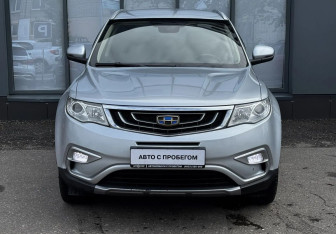 Подержанный автомобиль Geely Atlas 2018 года (3 фото)