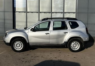 Подержанный автомобиль Renault Duster 2018 года (5 фото)