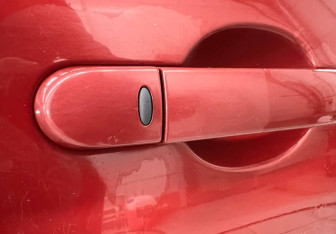 Подержанный автомобиль Nissan Tiida Hatchback 2007 года (15 фото)