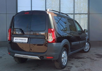 Подержанный автомобиль LADA (ВАЗ) Largus Wagon 2020 года (4 фото)