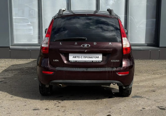 Подержанный автомобиль LADA (ВАЗ) Kalina Hatchback 2013 года (7 фото)