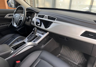 Подержанный автомобиль Geely Atlas 2019 года (11 фото)