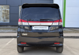 Подержанный автомобиль Mitsubishi Delica D:2 Compactvan 2015 года (6 фото)