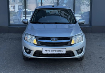 Подержанный автомобиль LADA (ВАЗ) Granta Liftback 2015 года (3 фото)