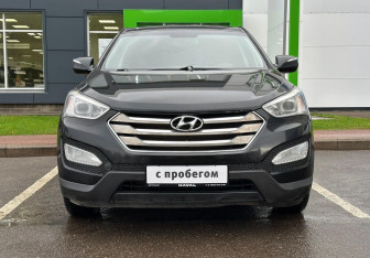 Подержанный автомобиль Hyundai Santa Fe 2012 года (2 фото)