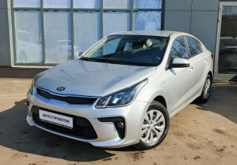 Подержанный автомобиль Kia Rio Sedan 2017 года (1 фото)