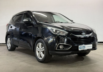 Подержанный автомобиль Hyundai ix35 2013 года (3 фото)
