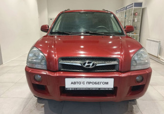 Подержанный автомобиль Hyundai Tucson 2008 года (2 фото)