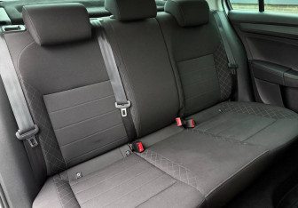 Подержанный автомобиль Skoda Rapid Liftback 2020 года (10 фото)