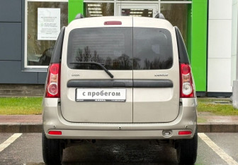 Подержанный автомобиль LADA (ВАЗ) Largus Wagon 2018 года (6 фото)