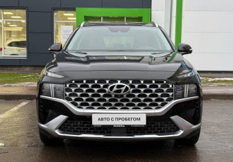 Подержанный автомобиль Hyundai Santa Fe 2021 года (2 фото)