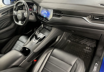 Подержанный автомобиль Haval F7 2019 года (12 фото)
