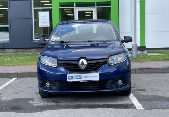 Подержанный автомобиль Renault Logan Sedan 2015 года (2 фото)