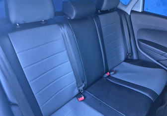 Подержанный автомобиль Volkswagen Polo Sedan 2011 года (11 фото)