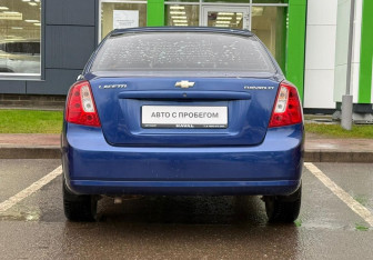 Подержанный автомобиль Chevrolet Lacetti Sedan 2011 года (6 фото)