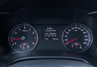 Подержанный автомобиль Kia Cerato Sedan 2018 года (12 фото)