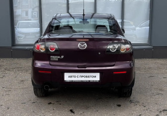 Подержанный автомобиль Mazda 3 Sedan 2007 года (8 фото)