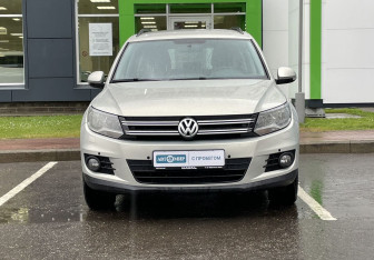 Подержанный автомобиль Volkswagen Tiguan 2013 года (2 фото)