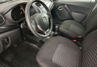 Подержанный автомобиль LADA (ВАЗ) Granta Liftback 2022 года (10 фото)