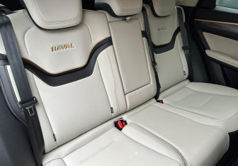 Подержанный автомобиль Haval Jolion 2023 года (11 фото)