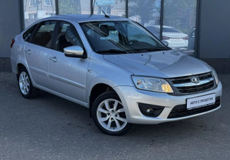 Подержанный автомобиль LADA (ВАЗ) Granta Liftback 2015 года (2 фото)