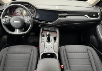 Подержанный автомобиль Haval F7 2021 года (9 фото)