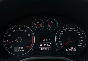 Подержанный автомобиль Audi A3 Hatchback 2009 года (12 фото)