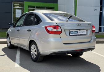 Подержанный автомобиль LADA (ВАЗ) Granta Liftback 2014 года (7 фото)