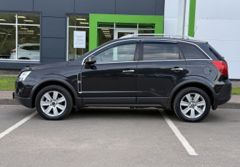 Подержанный автомобиль Opel Antara 2012 года (8 фото)