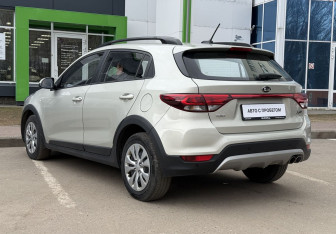 Подержанный автомобиль Kia Rio Hatchback 2019 года (7 фото)