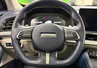 Подержанный автомобиль Haval F7 2022 года (12 фото)