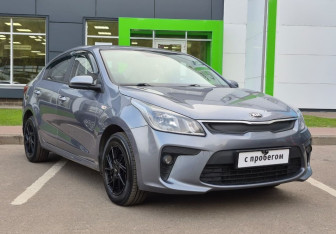 Подержанный автомобиль Kia Rio Sedan 2017 года (3 фото)