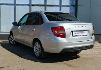 Подержанный автомобиль LADA (ВАЗ) Granta Sedan 2024 года (8 фото)