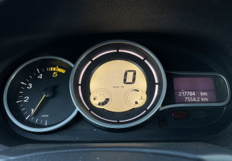 Подержанный автомобиль Renault Megane Hatchback 2009 года (16 фото)