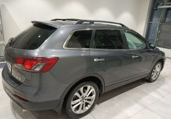 Подержанный автомобиль Mazda CX-9 2012 года (6 фото)