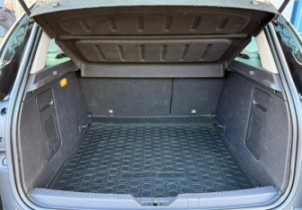 Подержанный автомобиль Renault Kaptur 2016 года (16 фото)