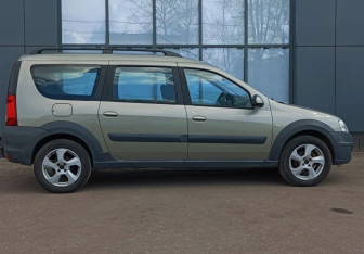 Подержанный автомобиль LADA (ВАЗ) Largus Wagon 2016 года (8 фото)